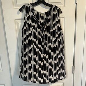 41 Hawthorn Black and white tank top size 1x